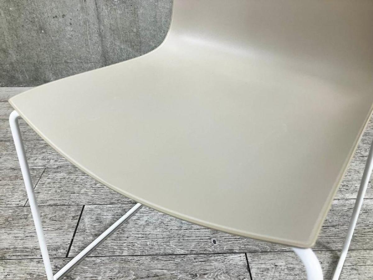 中古】カティファ46 Arper/アルペール スタッキングチェア 592579 