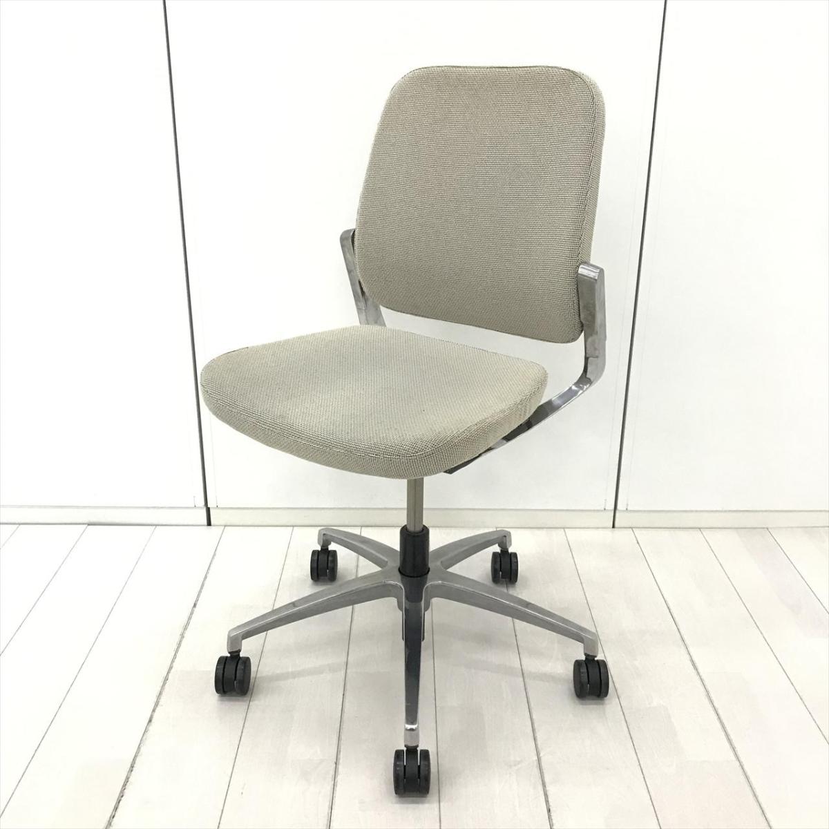 中古】レヴィチェア KG-520KN-Z901 イトーキ/ITOKI 肘無ローバック 