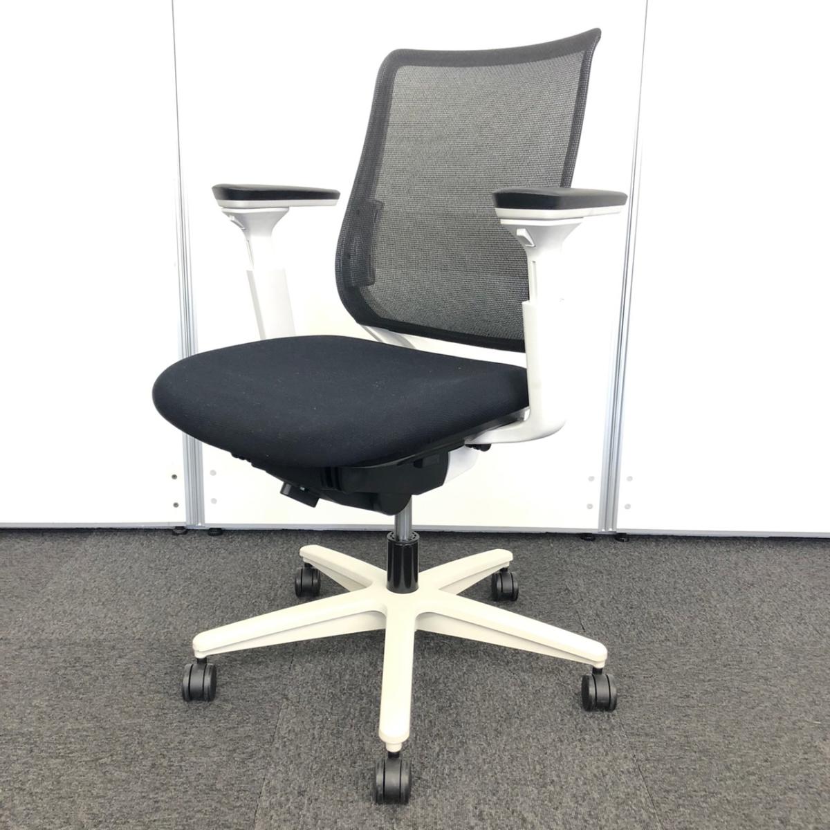 【限定2脚入荷！】オフィスだけでなく、ご自宅用でも大人気！【コクヨ製ミトラ】ラインバーサポート付き【AD】※肘パッドグレー色
                        ミトラシリーズ
                                    中古
            