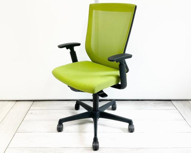 【中古】エスクードメッシュ C498ZS FHB6 オカムラ（okamura） 肘付ハイバックチェア