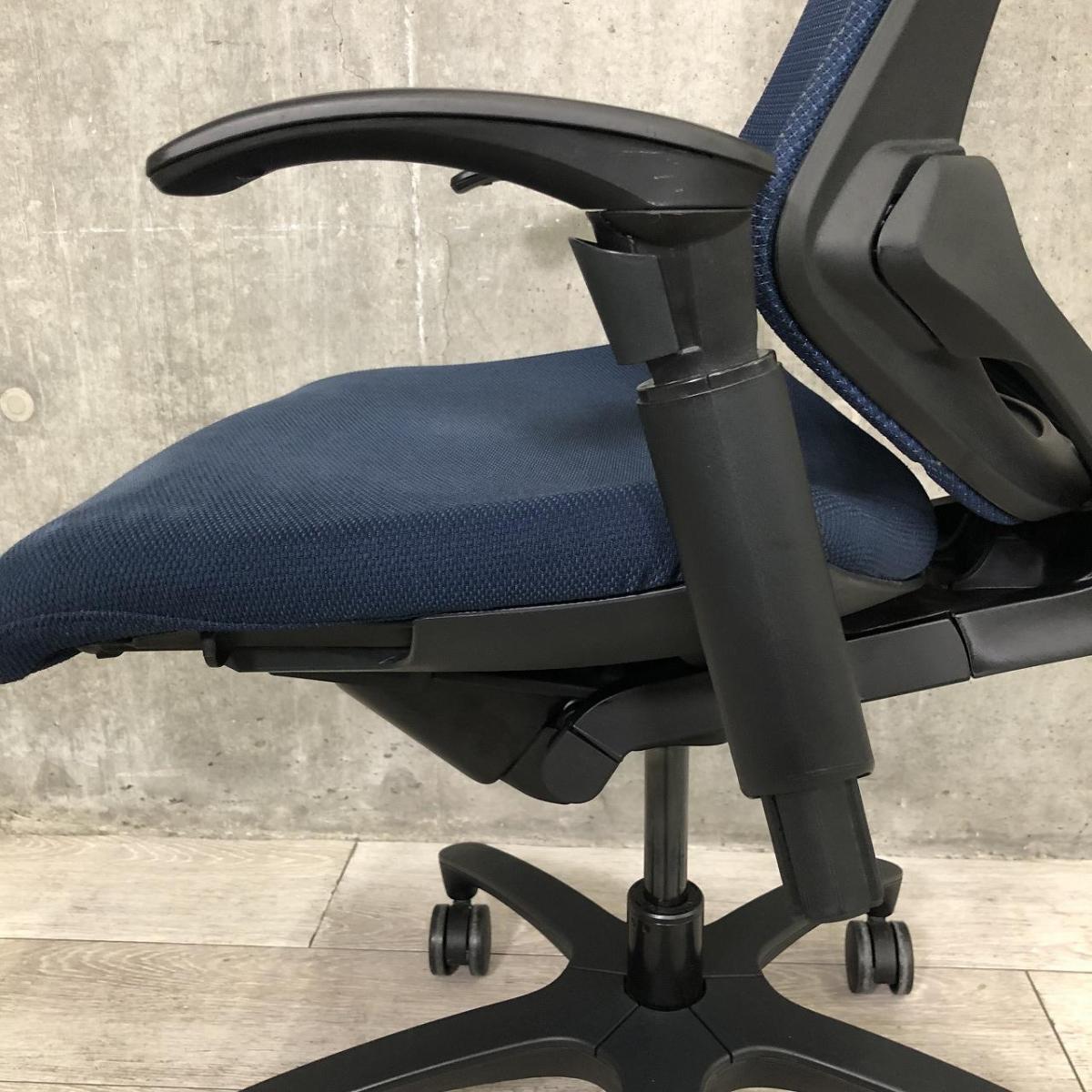 中古】エフメッシュ イトーキ/ITOKI 肘付ハイバックチェア 592735 
