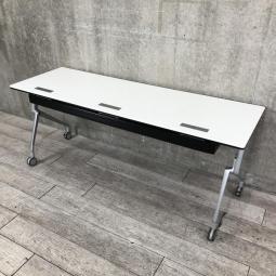 【折りたたみ収納が秀逸！スタイリッシュなデザインで高品質！】■オカムラ(okamura)製　インターアクトNT（INTER ACTNT）　サイドスタックテーブル　W1800×D600×H720mm　■配線カバー付き　■キャスター付　■ホワイト　■幕板無し