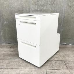 【収納量を最大限まで高めた商品！フリーアドレスデスクのお供に是非！】■Okamura（オカムラ）製　Pro Unit（プロユニット）ホワイト　■3段ワゴン　シリンダー錠　フリーアドレスに最適！