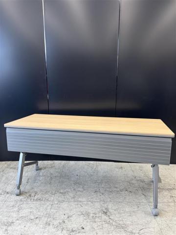 【中古】カルドー  オカムラ（okamura） スタックテーブル(長机/折りたたみ/会議用)