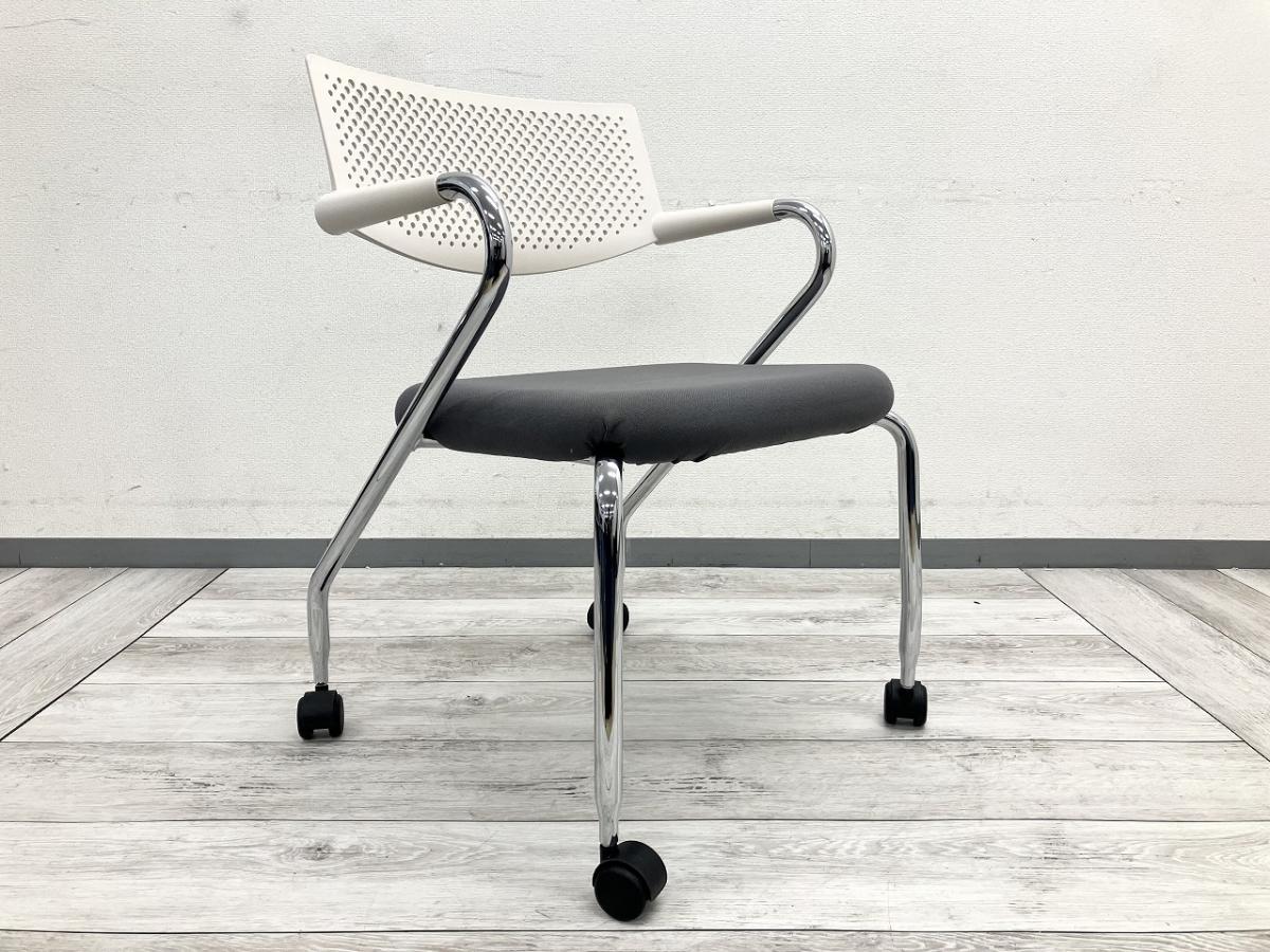 ビザロール 416281GJ vitra/ヴィトラ スタッキングチェア 593052