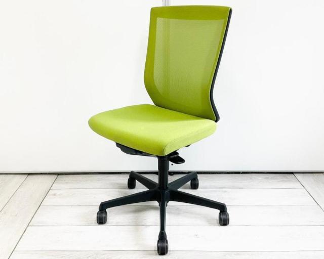【中古】エスクードメッシュ  オカムラ（okamura） 肘無ハイバックチェア