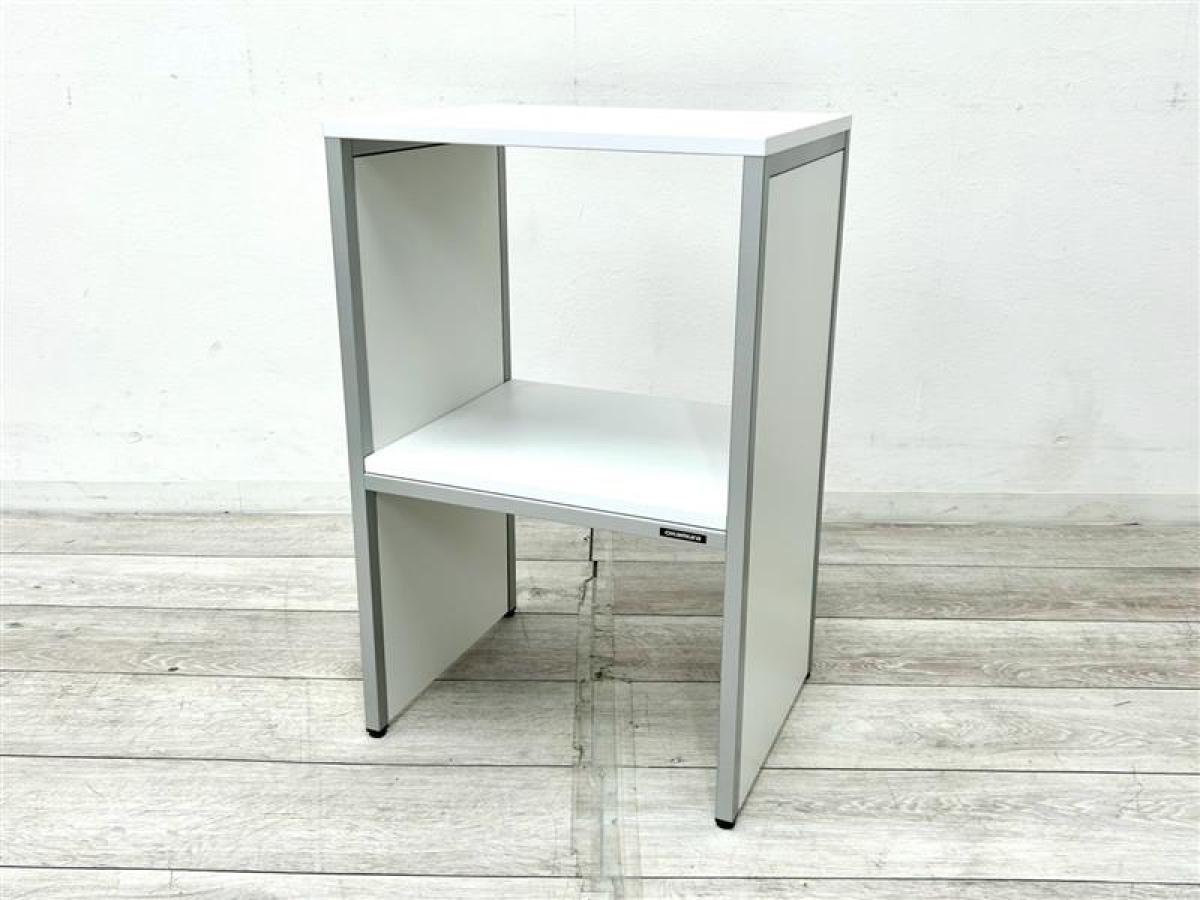 【定価約5万円】【ホワイトカラーのコンパクトな電話台の入荷です！】■オカムラ（okamura）製/4L93シリーズ　■電話台　■ホワイト
                        4L93
                                    中古
            