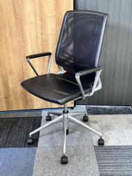 【中古】 メダチェア vitra/ヴィトラ 肘付ハイバックチェア　※愛知※名古屋※豊田※三重