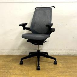 イトーキ　ノート　ハイバックモデル　アジャスタブル肘　テクスチャードメッシュ　張地：ダークグレー 　コートハンガー&ランバーサポート付き【愛知・名古屋・豊田・静岡・浜松】