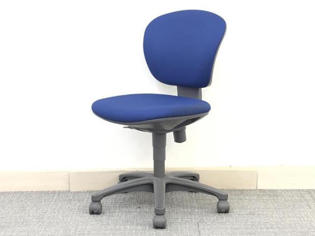 【中古】レグノチェア2 CRS-G218F4HS65 コクヨ（KOKUYO） 肘無ローバックチェア
