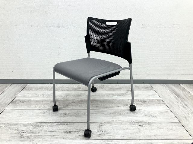【中古】レーテ 81R2CY FFW9 オカムラ（okamura） スタッキングチェア