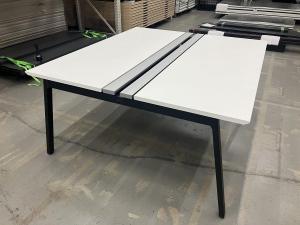 【2～4名での使用に最適な幅1600mm！】■コクヨ（KOKUYO）　サイビ（SAIBI）　■W1600×D1400×H720㎜　■木目調ホワイト天板×ブラック脚【弊社使用欄：A01044272】【関東倉庫在庫品】