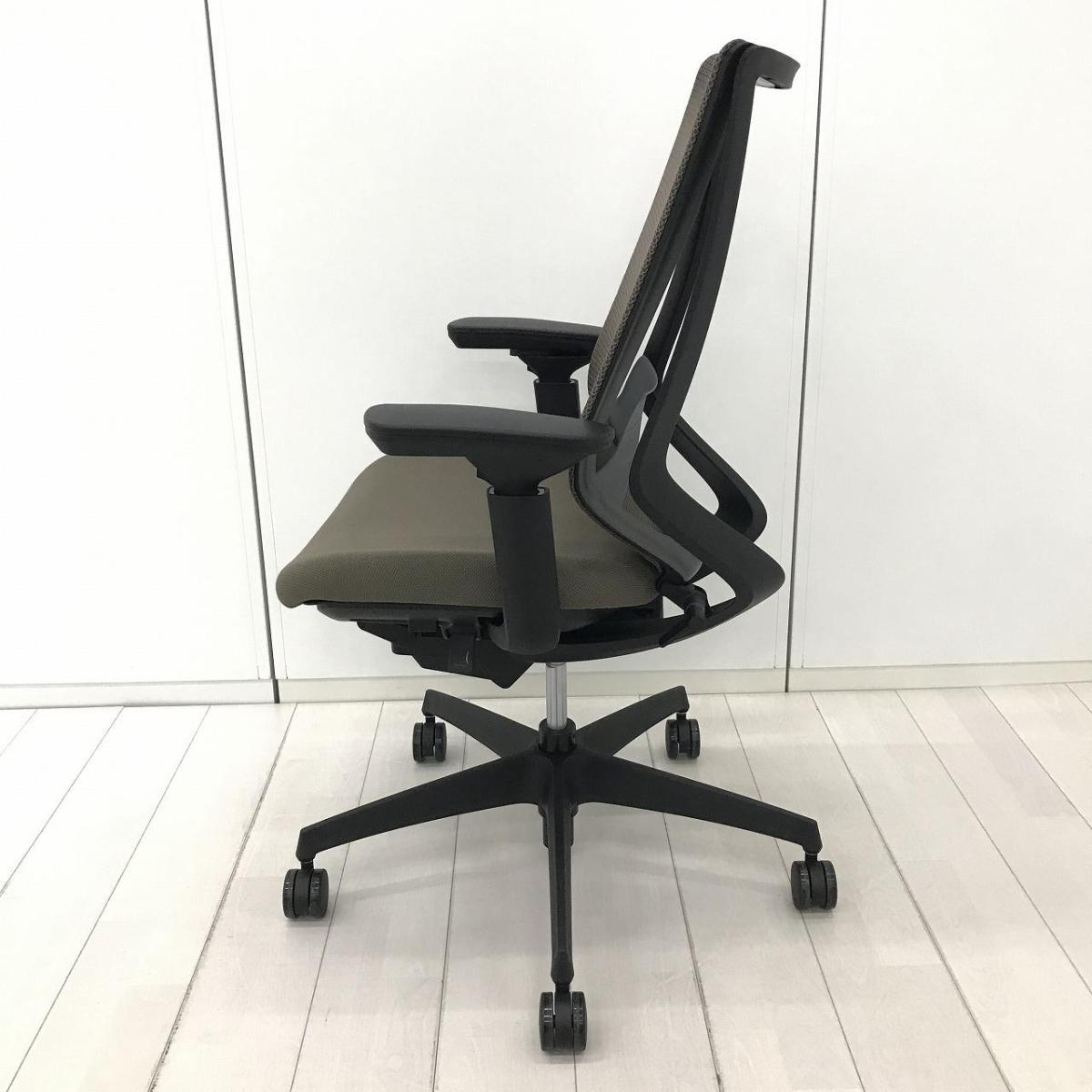 中古】デュオラ メッシュ コクヨ/KOKUYO 肘付ハイバックチェア 593659