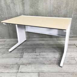 【スペースを有効活用! W1200㎜タイプのコンパクト事務机!】 ■コクヨ(KOKUYO)製 isシリーズ 平机 W1200mm ■引き出し無し ■ナチュラル