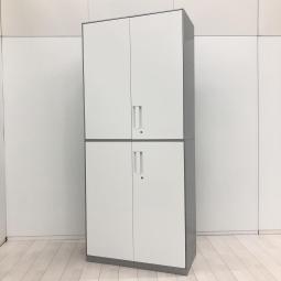 【観音開きですべての書類を見渡せ、必要な書類がラクに取り出せる人気の書庫セット！】■コクヨ(KOKUYO)製　エディア(EDIA)シリーズ　上下両開き書庫セット　ハイキャビネット　■シリンダー錠　■正面：ホワイト/側面：シルバー　【弊社使用欄：A01078230 / A01078231】