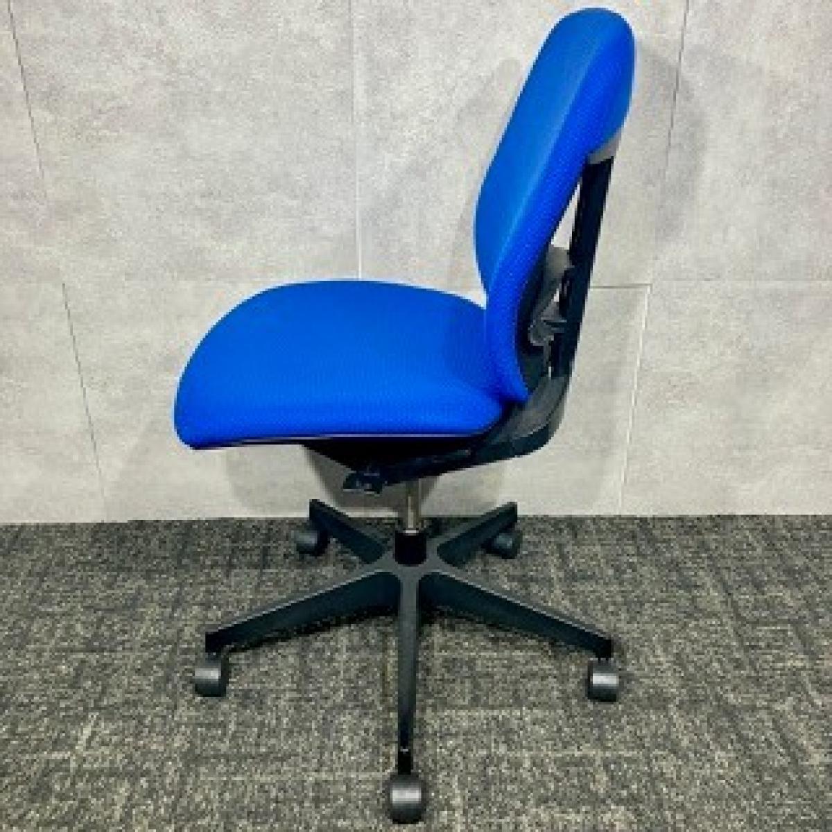 中古】プラオチェア EK-240GH-T1N7 イトーキ/ITOKI 肘無ローバック