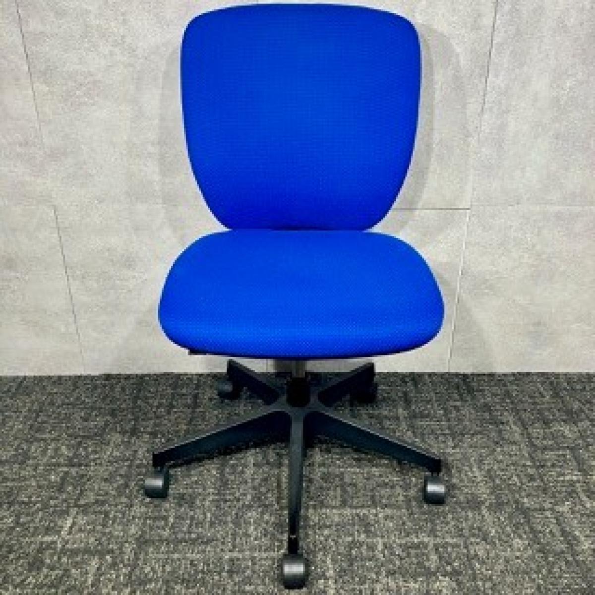 中古品　カウンターチェア　ブルー① 中古】プラオチェア EK-240GH-T1N7 イトーキ/ITOKI 肘無ローバック