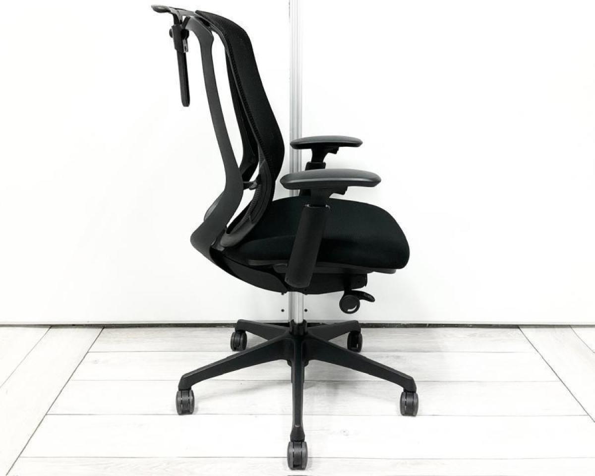 中古】シルフィーメッシュ C686XR-FMP1 オカムラ/okamura 肘付