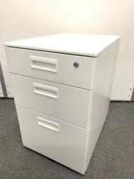 【在庫入替セール】【6台限定】オフィスの定番商品☆ 収納力抜群の３段ワゴンが5台入荷！ライオン製　ホワイト【T6】