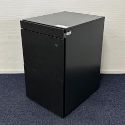 【在庫入替の為、残り2台限定で20％OFF】【奥行490㎜のショートタイプ】【平机・フリーアドレスデスクのお供に！デザイン性の高いスタイリッシュな3段ワゴン！】■イトーキ(ITOKI)製　インステート(INSTATE)シリーズ　３段ワゴン　フリアド用　H645㎜　■ショートタイプ　■シリンダー錠　■ブラック　【T6】