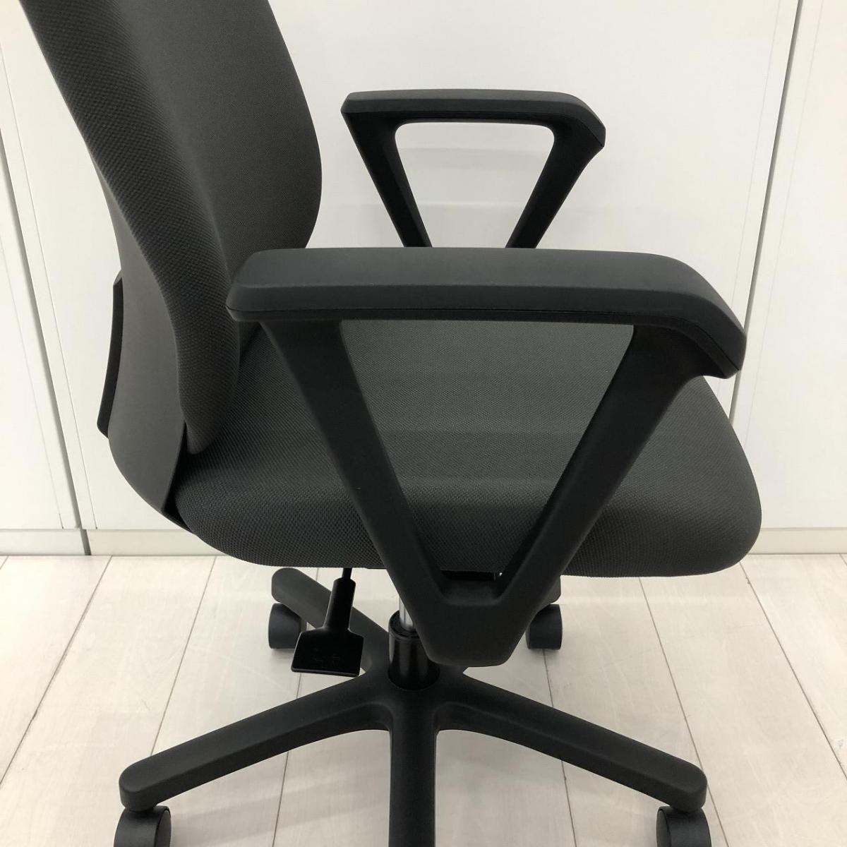 中古】トルテR KZ-240GB-T1W2 イトーキ/ITOKI 肘付ローバックチェア 中古】トルテR KZ-240GB-T1W2 イトーキ/ITOKI 肘付ローバックチェア