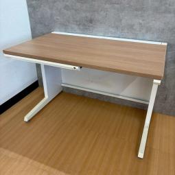 【大量入荷！！】オカムラ製の平机(事務机)【アドバンスシリーズ/ナチュラル/片側引出し付き】が入荷しました！＊良品を格安で！「オフィスバスターズ福岡南店」は、福岡を拠点として、全国へ中古オフィス用品・オフィス家具を提供しております