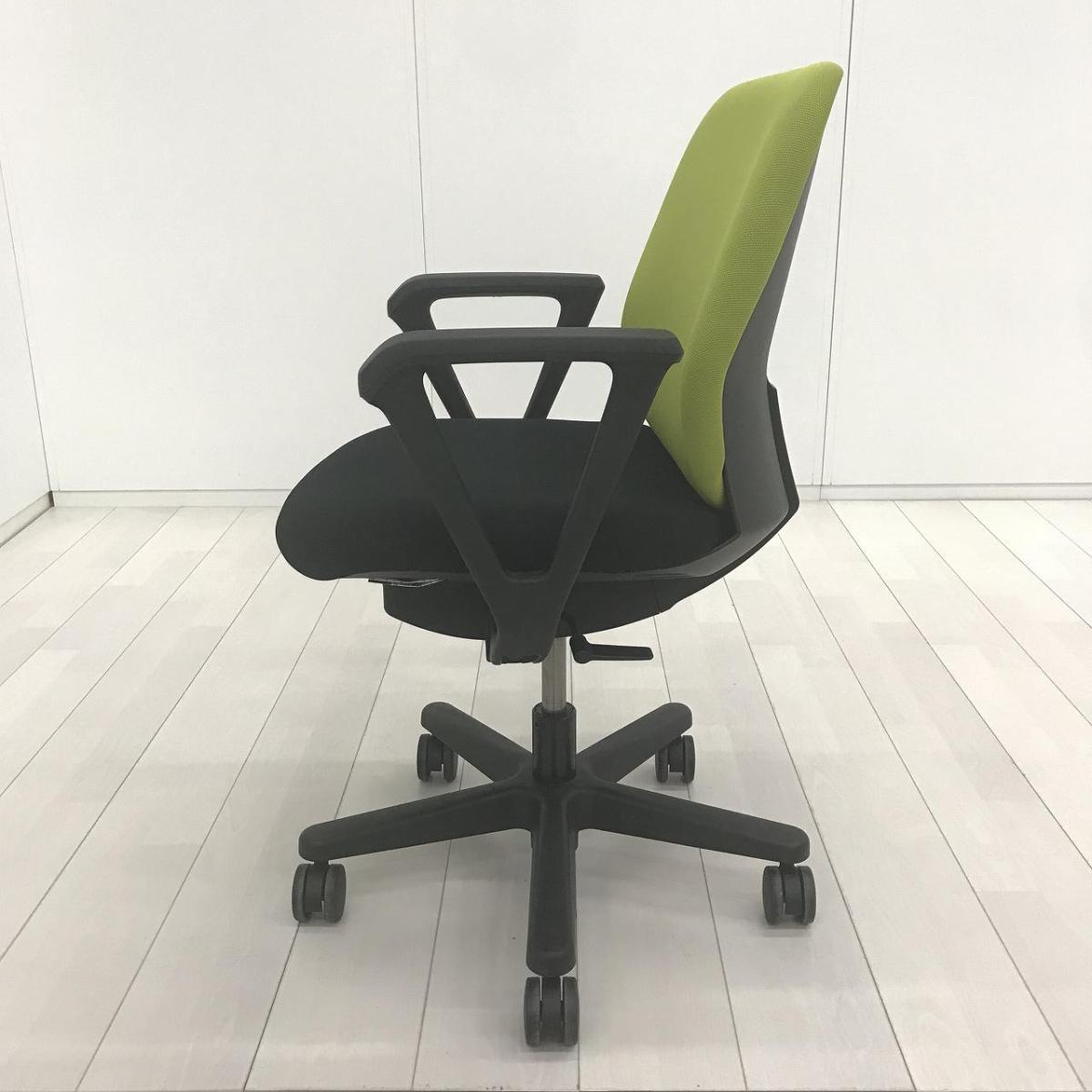 【中古】トルテチェア イトーキ/ITOKI 肘付ローバックチェア 594271 - 中古オフィス家具ならオフィスバスターズ