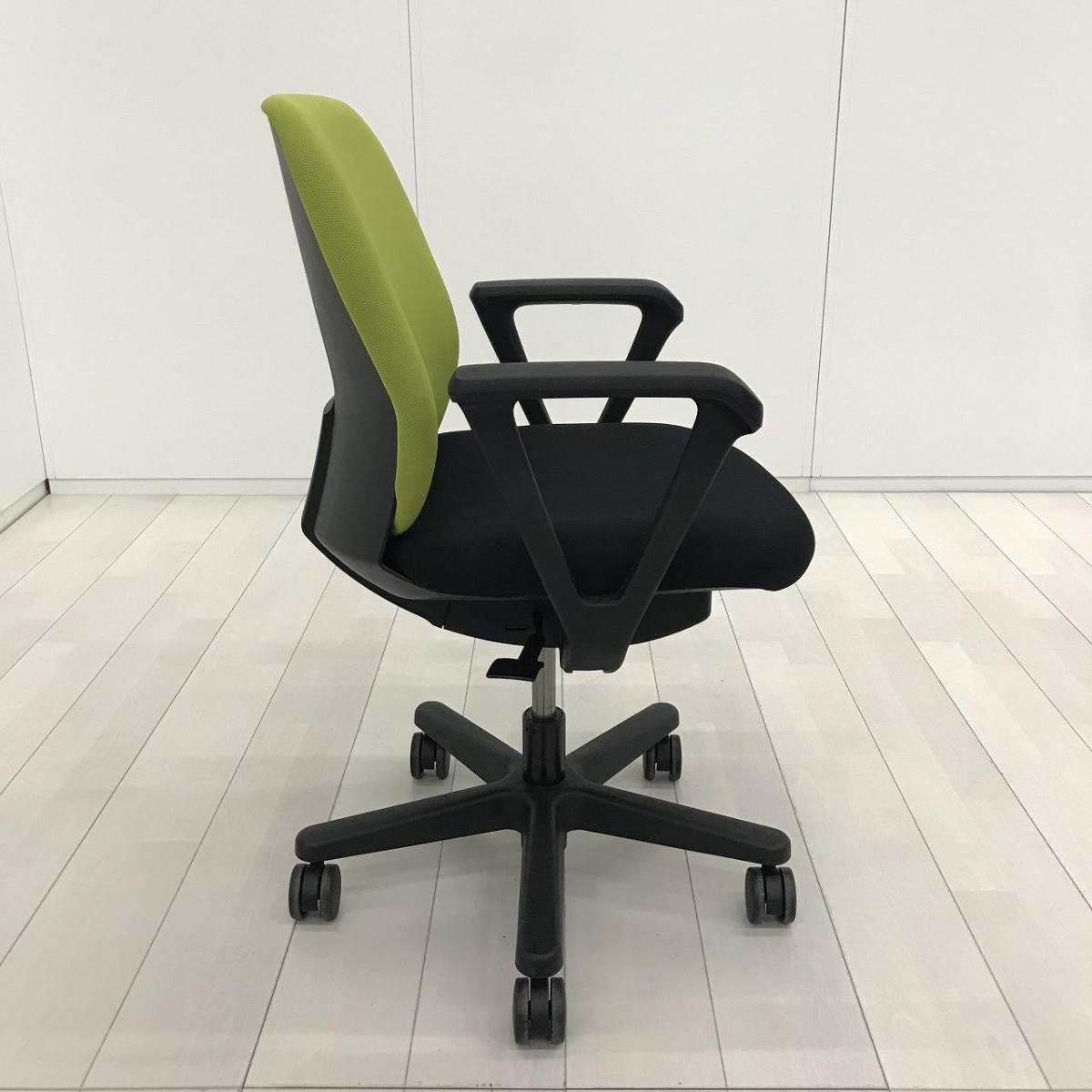 【中古】トルテチェア イトーキ/ITOKI 肘付ローバックチェア 594271 - 中古オフィス家具ならオフィスバスターズ
