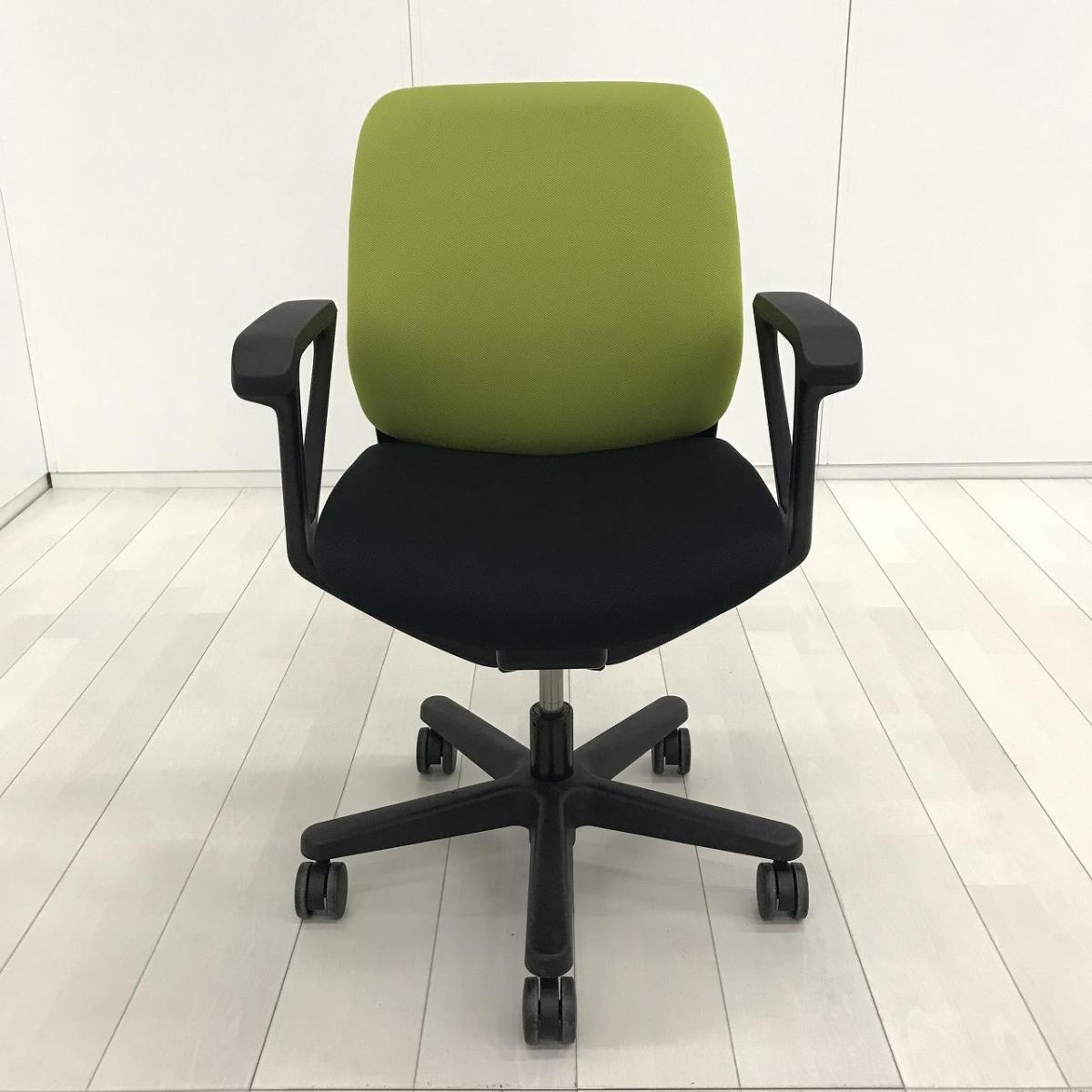 【中古】トルテチェア イトーキ/ITOKI 肘付ローバックチェア 594271 - 中古オフィス家具ならオフィスバスターズ