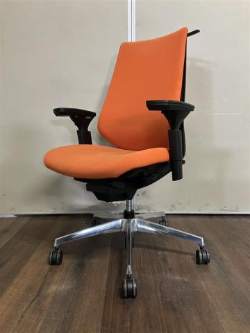 【中古】デュオラ クッション  コクヨ（KOKUYO） 肘付ハイバックチェア