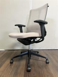 オカムラ　コーラルメッシュ　イエロー　肘付き　【先行アップ商品(6月中旬以降順次出荷可能)】　#岐阜#愛知#三重#静岡#CS在庫