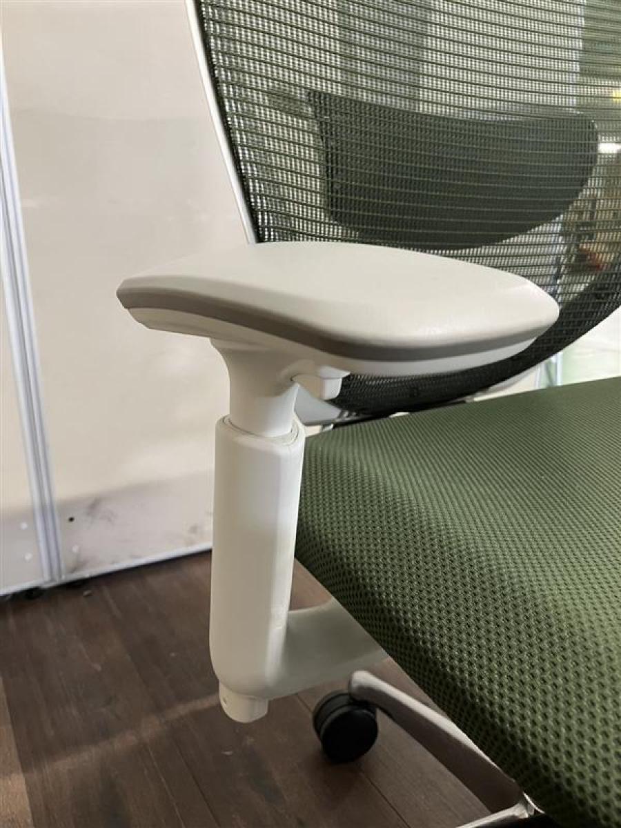 中古】サブリナ オカムラ/okamura 肘付ハイバックチェア 594349 - 中古