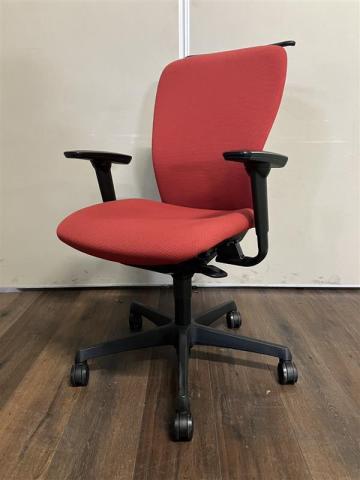 【中古】スラート  オカムラ（okamura） 肘付ハイバックチェア