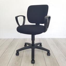 【在庫入れ替え】コクヨのイーザチェアが入荷致しました!中古 オフィスチェア OAチェア ブラック ローバック 肘付 オフィス リモートワーク 在宅【T6】