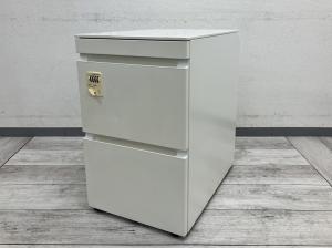 【中古】書類も小物もこれ一台に。
毎日の業務を支える定番3段ワゴンです。
#岐阜市 #各務原市 #一宮市 #名古屋市 #コクヨ #ワゴン #収納