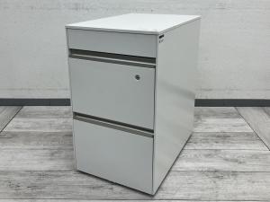 【中古】オフィスに統一感と高級感を。
イトーキ「インクルード」シリーズの3段ワゴンです。
#岐阜市 #大垣市 #名古屋市 #イトーキ #インクルード