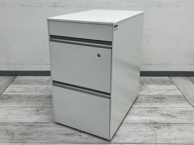 【中古】インクルード JF-046MPCSB-W9 イトーキ（ITOKI） 脇机3段