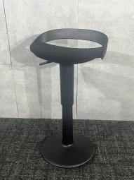 【2023年製！備品！】現代オフィスに欠かせない商品です！　■コクヨ ジョイン　昇降スツール　/　重心を自由に！　/　ハイテーブルや昇降テーブルとの相性抜群！
