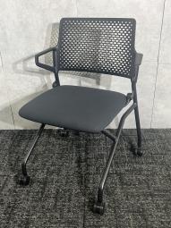 【⚠カラー注意！座面はダークグリーン色です⚠】可変性！フレキシブル！　■内田洋行 FM-345　ネスティングチェア　/　シックなダークグリーン色　/　サイドスタックテーブルと一緒にいかがでしょうか
