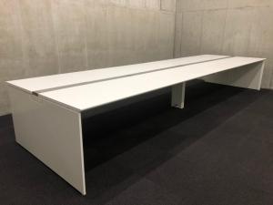 オカムラ製　プロユニット フリーウェイ　ホワイト天板　W4800サイズ　推奨人数：8名～　フリーアドレスデスク！！【関西/関東倉庫在庫　在庫確認が必要になります】　京都　滋賀　オフィスバスターズ京都東寺店