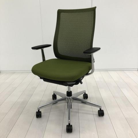 【中古】ベゼル アルミポリッシュ  コクヨ（KOKUYO） 肘付ハイバックチェア