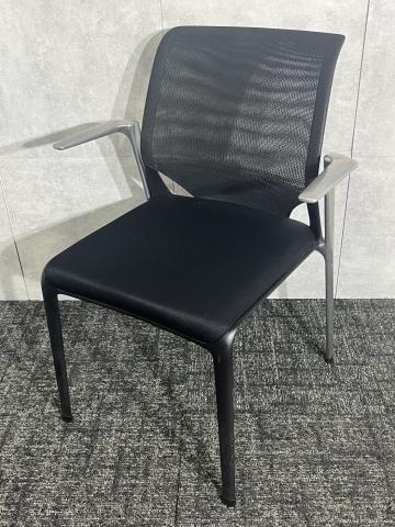 【中古】その他シリーズ  vitra（ヴィトラ） スタッキングチェア