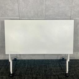【早い者勝ち!】イトーキ製のスタックテーブル(折りたたみ机/会議机)【スレント/ホワイト】がご案内可能です! *福岡市で中古オフィス家具をお探しなら、オフィスバスターズ福岡博多店へ!