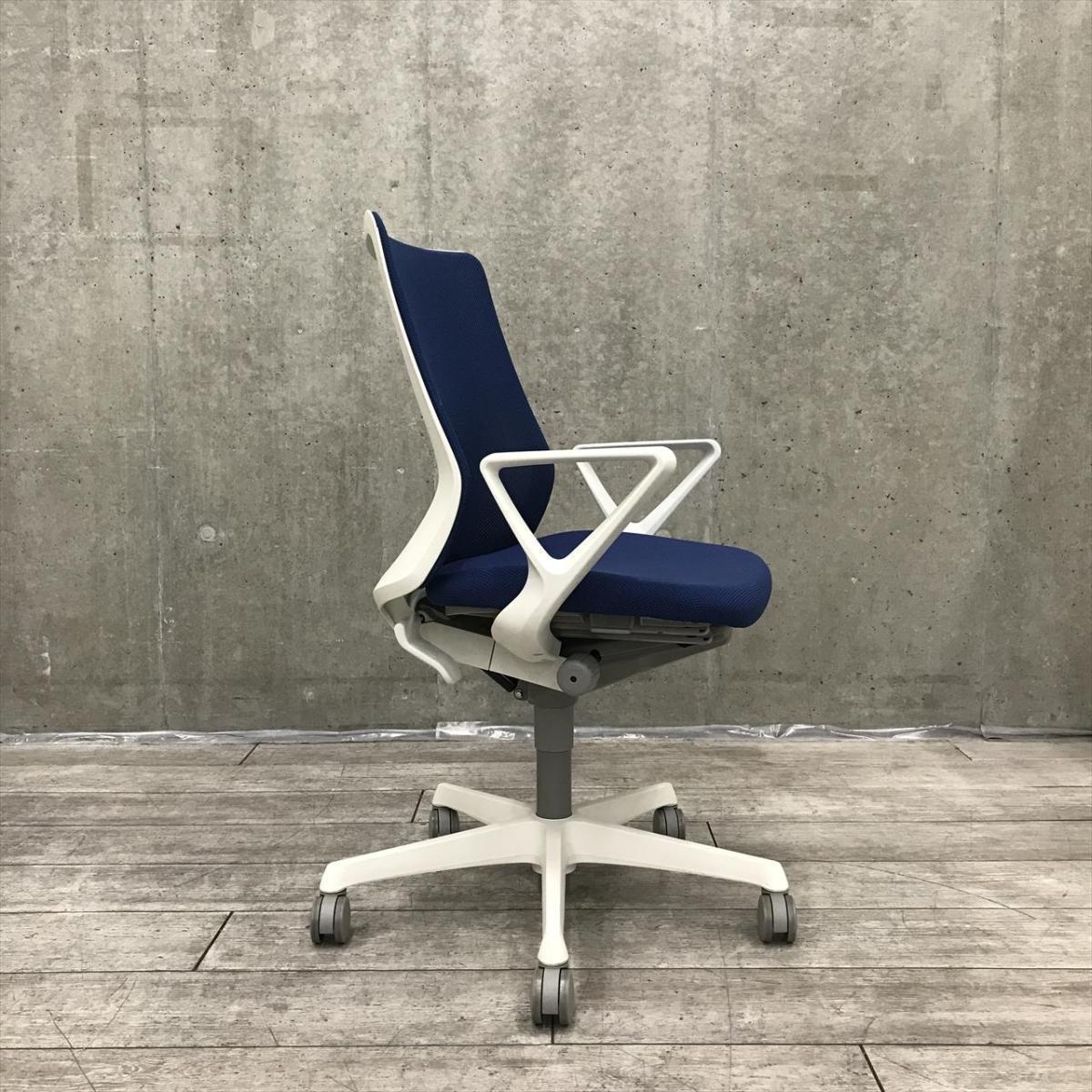 中古】フルーエントチェア CB31WWFKB3 オカムラ/okamura 肘付ロー 