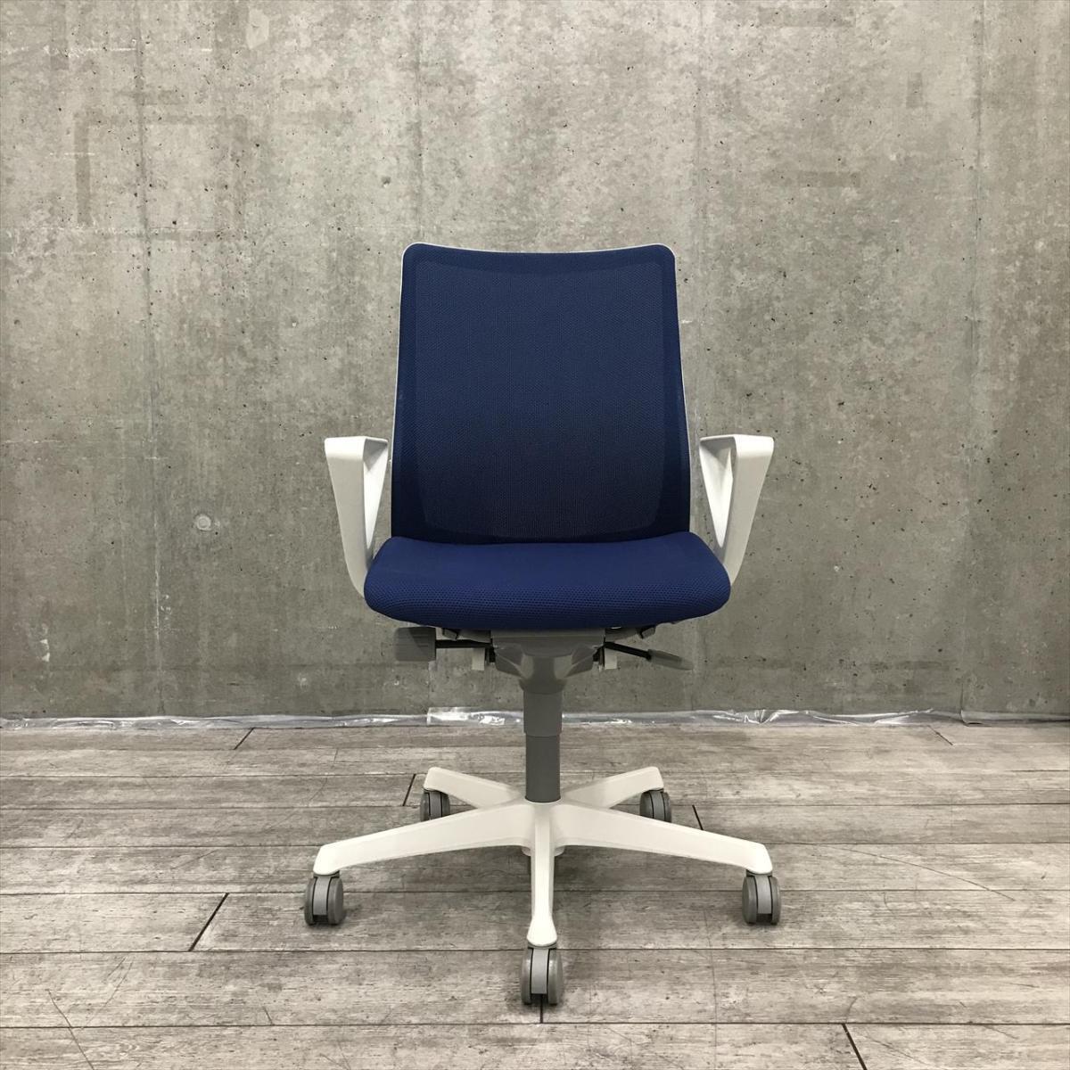 中古】フルーエントチェア CB31WWFKB3 オカムラ/okamura 肘付ロー 
