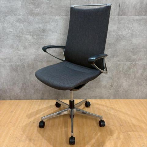 【中古】その他シリーズ  オカムラ（okamura） 肘付ハイバックチェア