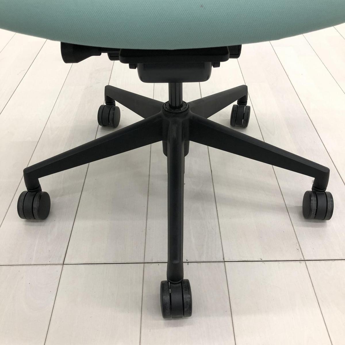 中古クレネ KRA-00C ウチダ&frasl;UCHIDA 肘付ミドルバックチェア