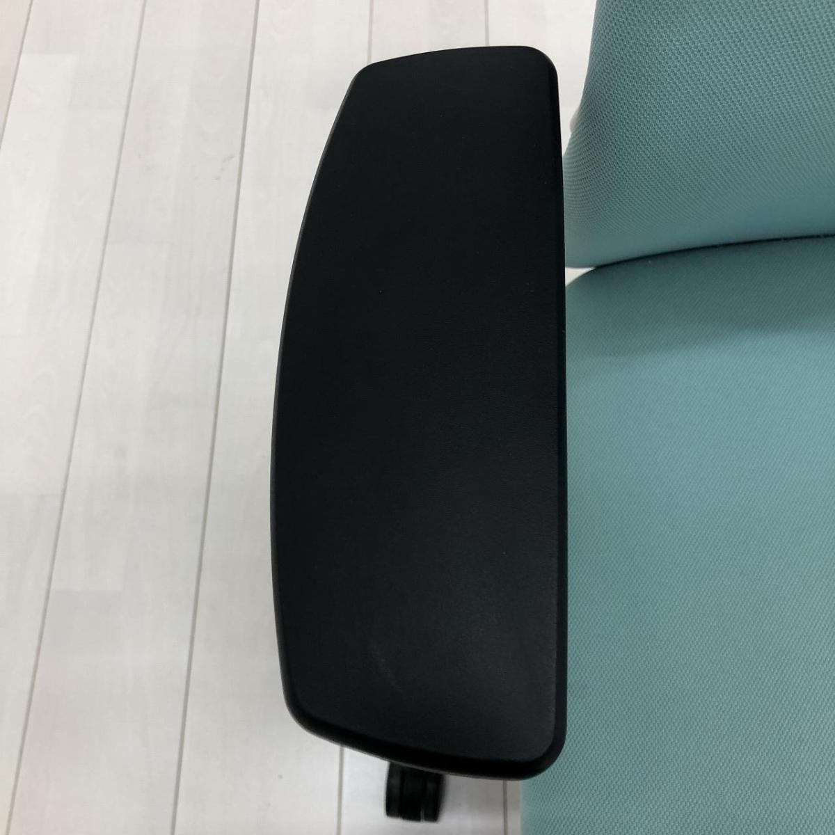 中古クレネ KRA-00C ウチダ&frasl;UCHIDA 肘付ミドルバックチェア