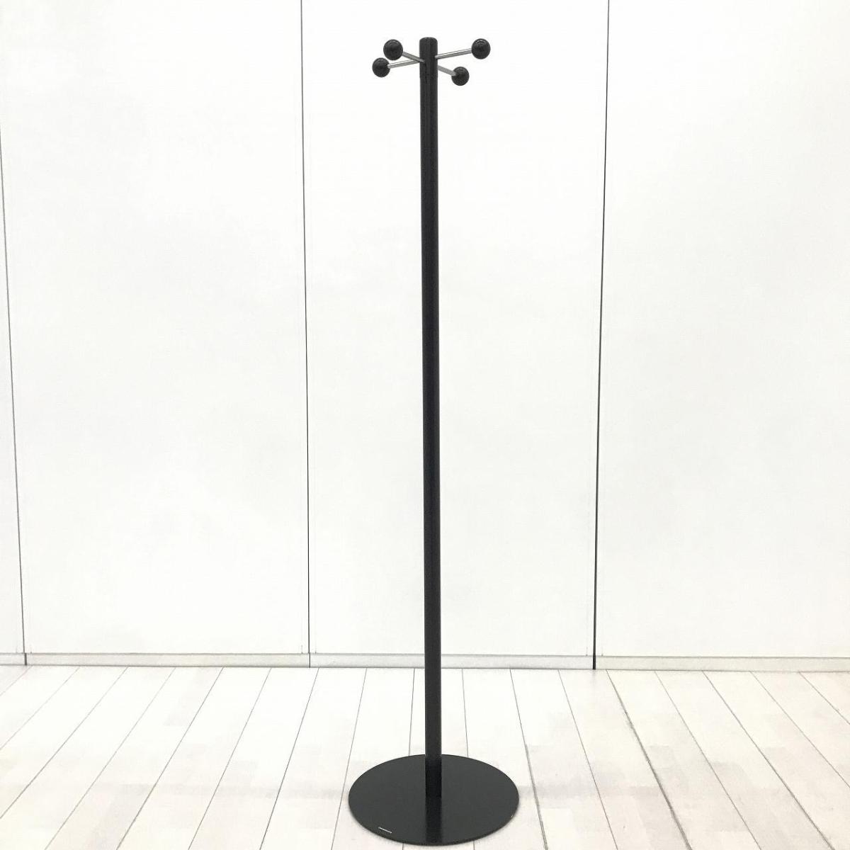 【事務所用や来客用、個室用としてもおすすめ！ポールハンガー！】■オカムラ(okamura)製　ハンガースタンド　ポールタイプ　コートハンガー　H1730㎜　■ブラック　オフィスバスターズ　梅田本店
                        その他シリーズ
                                    中古
            