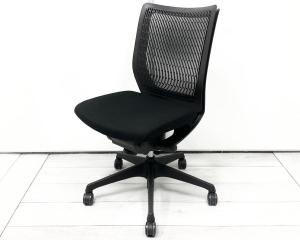 スタンダードモデル ブラックフレーム 座スライドなし フリーリクライニング オススメ(おすすめ) 大人気 ・Okamura/オカムラ ・Visconte/ヴィスコンテ ※横浜本店撮影画像※